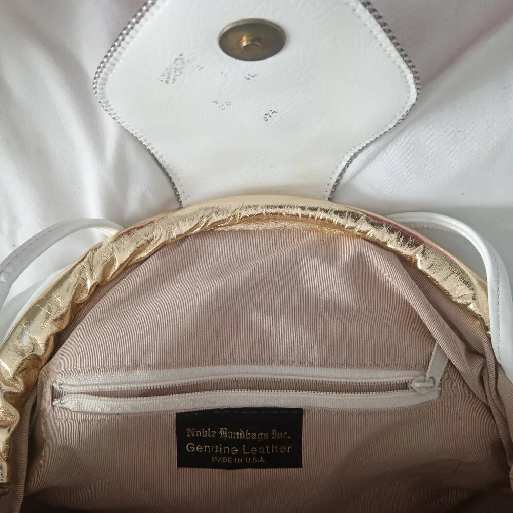 Vintage Noble Purse - Picture 2 of 6